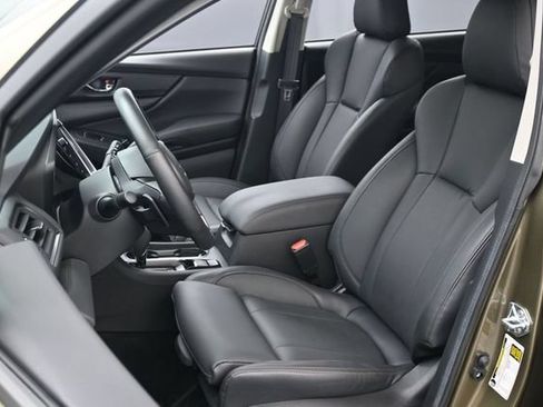 Used 2025 Subaru Ascent Bronze Edition AWD/4WD image 10
