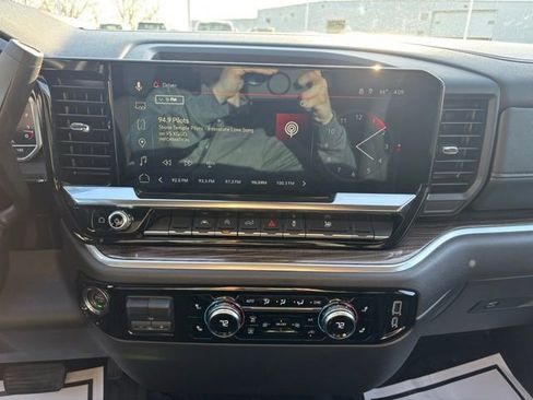 Certified 2025 GMC Sierra 1500 Elevation image 15