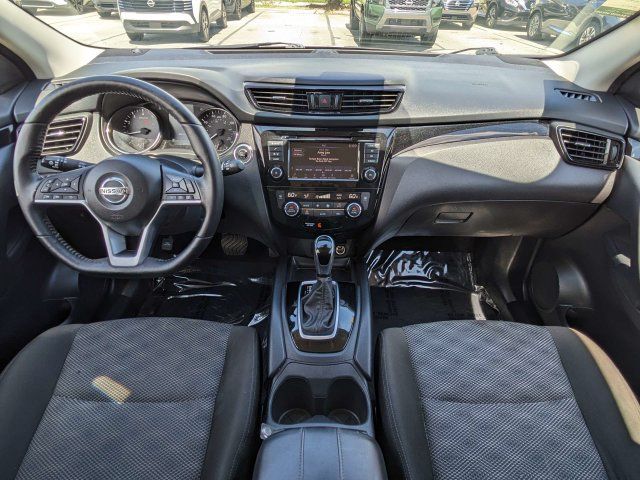 Used 2021 Nissan Rogue Sport SV FWD image 15