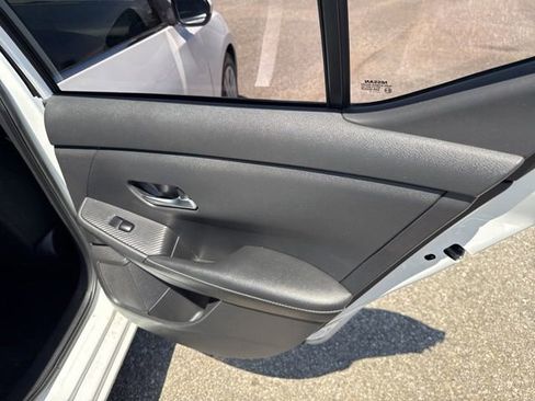 Used 2022 Nissan Sentra S FWD image 18