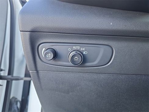 Certified 2023 Buick Envision Essence w/ Sport Touring Package image 24