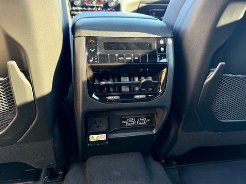 New 2025 Jeep Grand Cherokee L Limited image 23