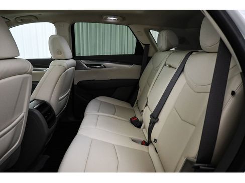 Used 2020 Cadillac XT5 Premium Luxury AWD/4WD image 21