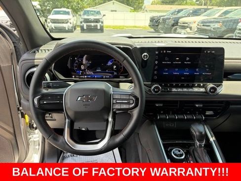 Used 2026 Chevrolet Colorado Z71 w/ Technology Package AWD/4WD image 17