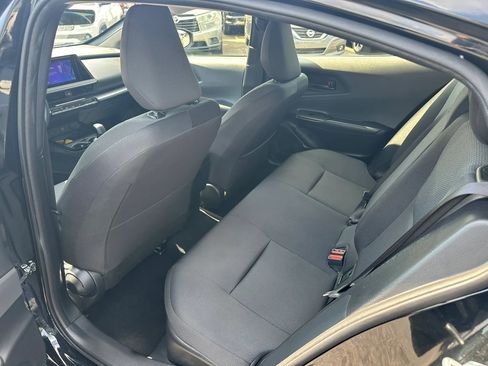 Used 2025 Toyota Prius LE AWD/4WD image 20