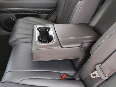 Used 2025 Genesis GV80 2.5T Standard AWD/4WD image 14