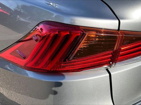 Used 2020 Lexus IS 350 F Sport AWD/4WD image 32