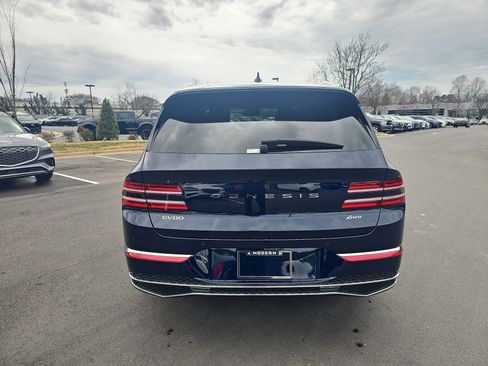 Used 2025 Genesis GV80 2.5T Standard image 8
