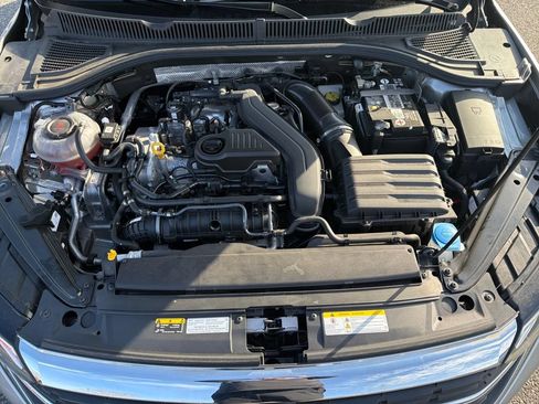 Certified 2023 Volkswagen Jetta SE FWD image 29