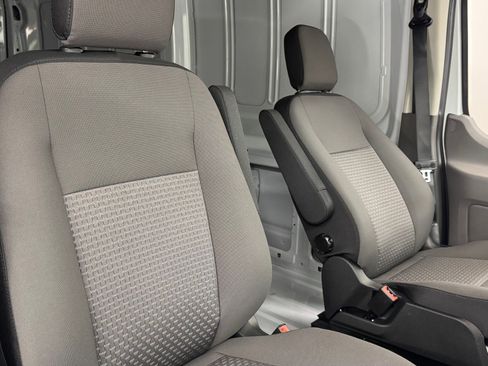 New 2026 Ford Transit 250 148 Medium Roof image 29