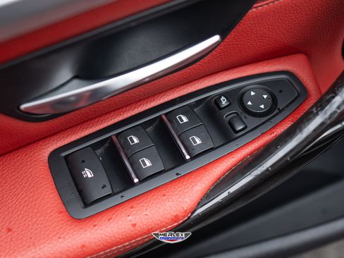 Used 2018 BMW 430i Convertible image 39