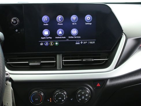 Used 2024 Chevrolet Trax RS w/ Driver Confidence Package image 18