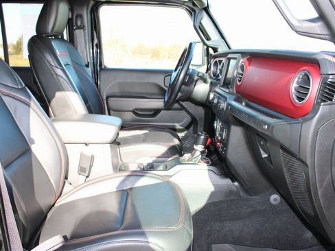 Used 2020 Jeep Wrangler Unlimited Rubicon w/ Uconnect 4C Nav & Sound Group image 20