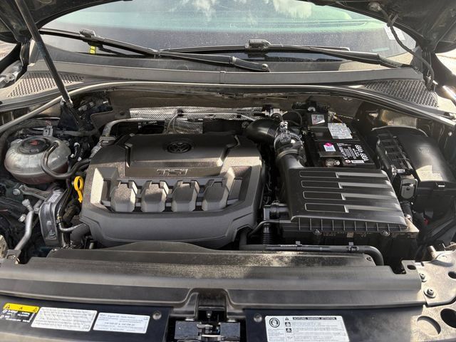 Used 2018 Volkswagen Tiguan S w/ 3rd Row Seat Package AWD/4WD image 21