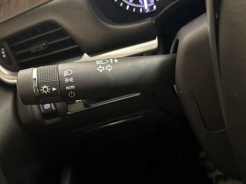 Used 2019 Cadillac XTS Luxury image 30