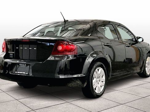 Used 2013 Dodge Avenger SE image 12