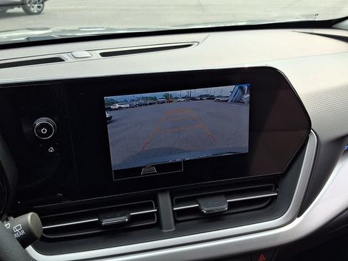 New 2026 Chevrolet Trax LS w/ LS Convenience Package FWD image 13