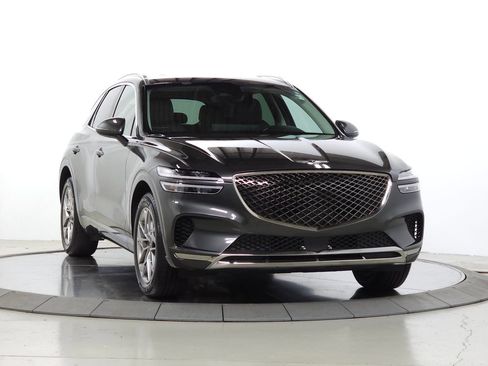 Used 2025 Genesis GV70 2.5T w/ Select Package AWD/4WD image 1