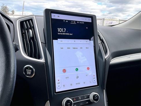 Used 2022 Ford Edge SEL w/ Convenience Package image 18