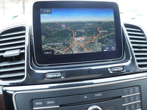 Used 2017 Mercedes-Benz GLE 350 image 25