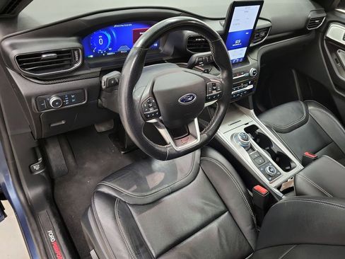 Used 2020 Ford Explorer ST w/ ST High-Performance Pack image 21