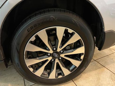 Used 2015 Subaru Outback 2.5i Limited AWD/4WD image 96