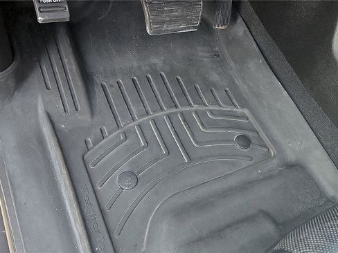 Used 2019 GMC Yukon SLT image 44