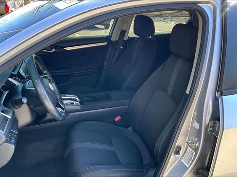 Used 2019 Honda Civic EX image 8