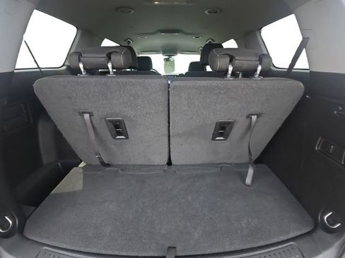 Used 2020 GMC Acadia SLE w/ Driver Convenience Package FWD image 13