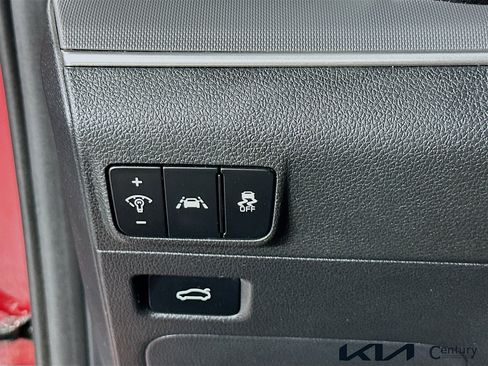 Used 2023 Kia K5 GT-Line image 10