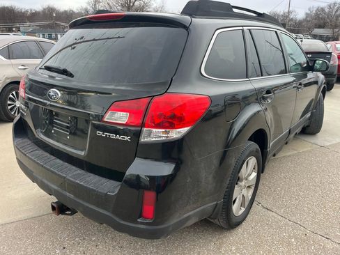 Used 2010 Subaru Outback 2.5i Premium image 7
