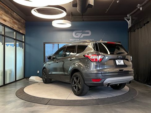 Used 2018 Ford Escape SEL image 5