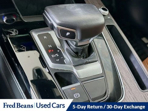 Used 2022 Audi Q5 2.0T Premium w/ Convenience Package image 19