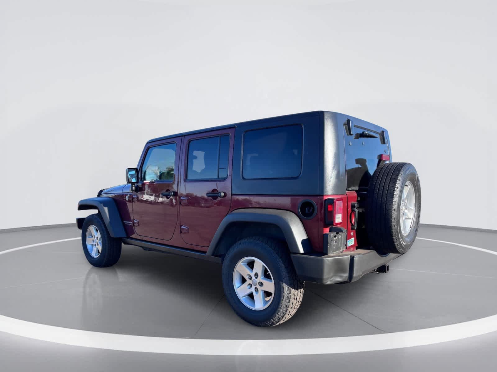 Used 2007 Jeep Wrangler Unlimited Rubicon w/ Dual Top Group AWD/4WD image 4