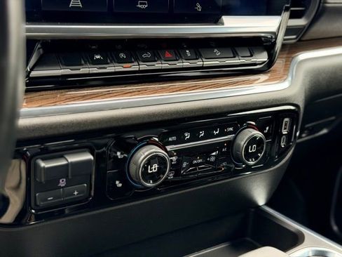 Certified 2024 Chevrolet Silverado 1500 LT AWD/4WD image 16