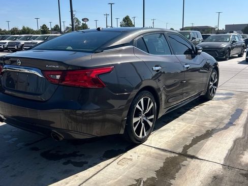 Used 2016 Nissan Maxima Platinum FWD image 9