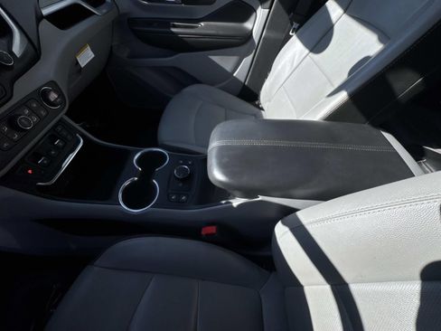 Used 2019 GMC Terrain SLT image 24