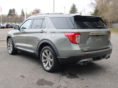 Used 2020 Ford Explorer Platinum w/ Premium Technology Package image 5