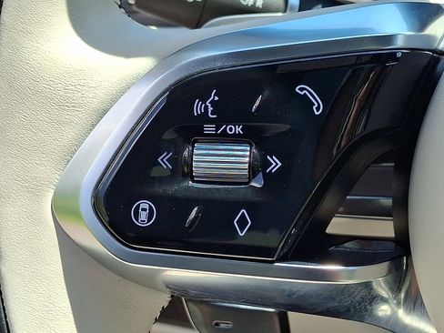 Used 2025 Jaguar F-PACE R-Dynamic S image 23