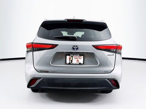 Used 2023 Toyota Highlander Bronze Edition image 8