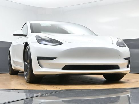Used 2023 Tesla Model 3 Standard Range RWD image 53