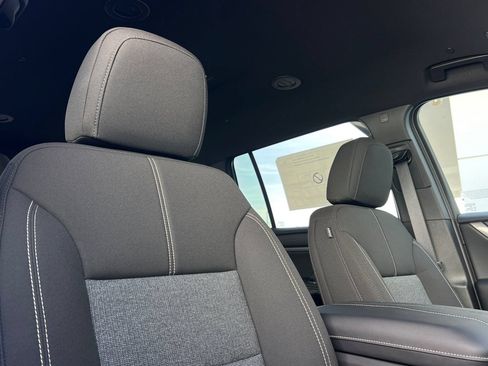 New 2026 GMC Acadia Elevation AWD/4WD image 16