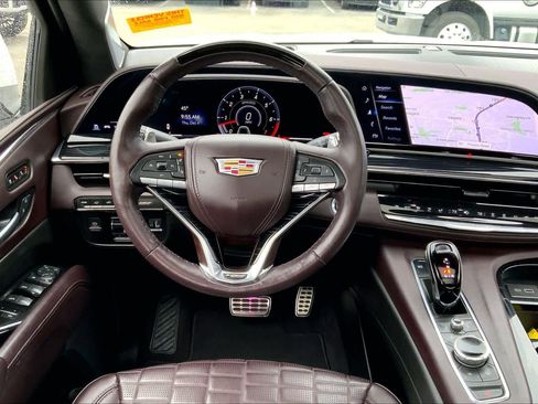 Used 2023 Cadillac Escalade V w/ Heavy-Duty Trailer Package image 5