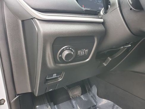 Certified 2023 Jeep Grand Cherokee L Laredo AWD/4WD image 12