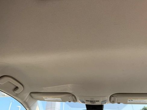 Used 2020 Toyota Corolla LE FWD image 15