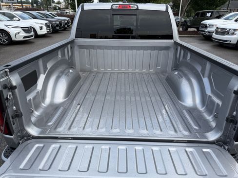 Used 2025 RAM 1500 Big Horn AWD/4WD image 32