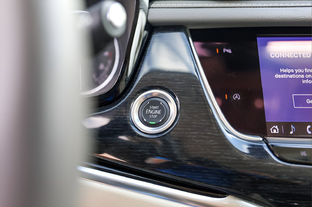 Used 2025 Cadillac XT6 Premium Luxury FWD image 18