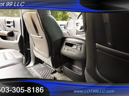 Used 2015 GMC Sierra 2500 Denali w/ Duramax Plus Package AWD/4WD image 18