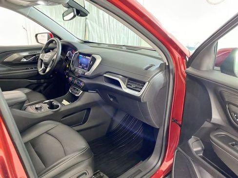 Used 2023 GMC Terrain SLT image 36