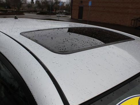 Used 2006 Toyota Matrix XR image 19